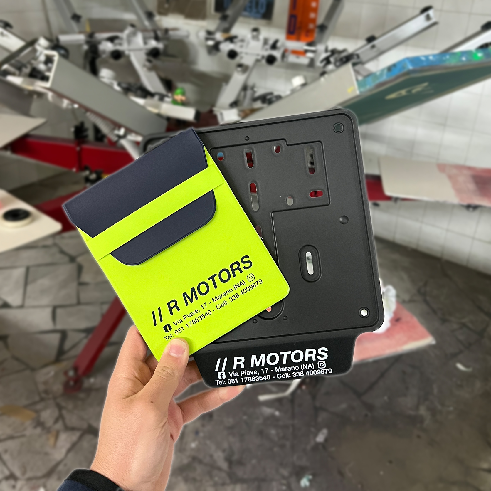 R Motors — Porta documenti — Gadget